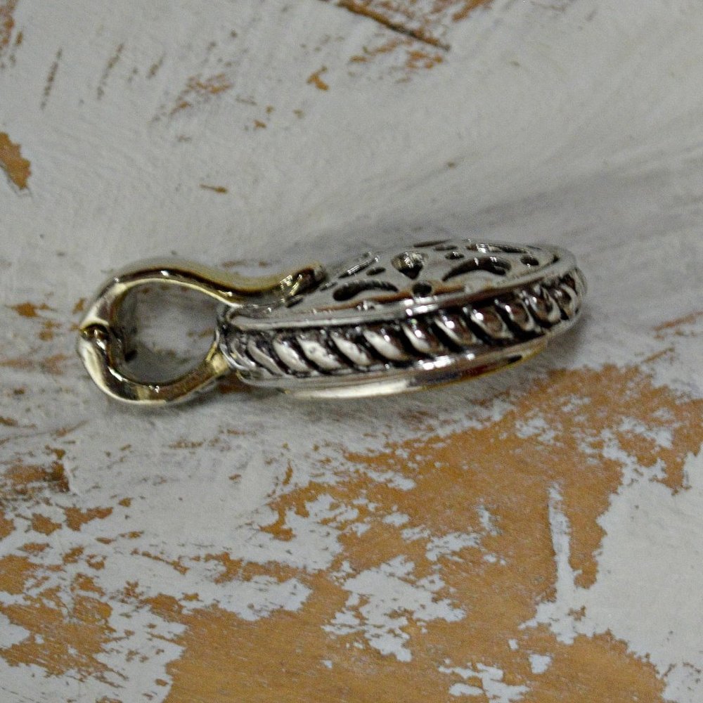 Urman Style Rhinestone Pedant - Picture 3 of 5